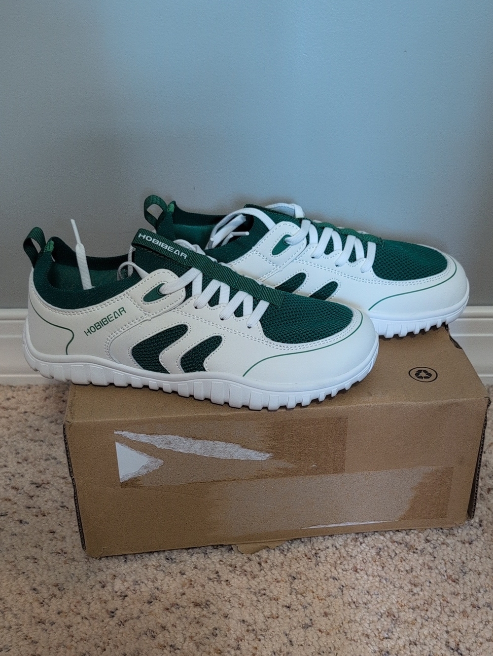 Hobibear Women's White & Green Athletic Sneakers 7.5